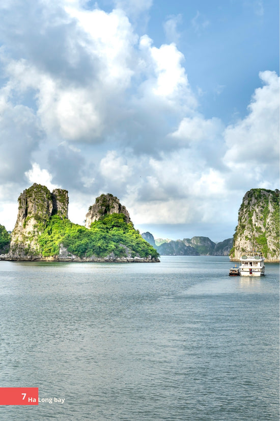 Hanoi Guide Book: Plan Your Vietnam Trip with Local Calm Book by Travwell